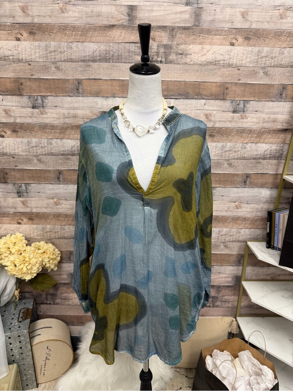 Dolma Relaxed Blue and Olive Abstract Print Tunic - Picture 4 of 5